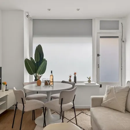 Duplex, Tour Eiffel & Champ-de-mars A Pied Apartmán *